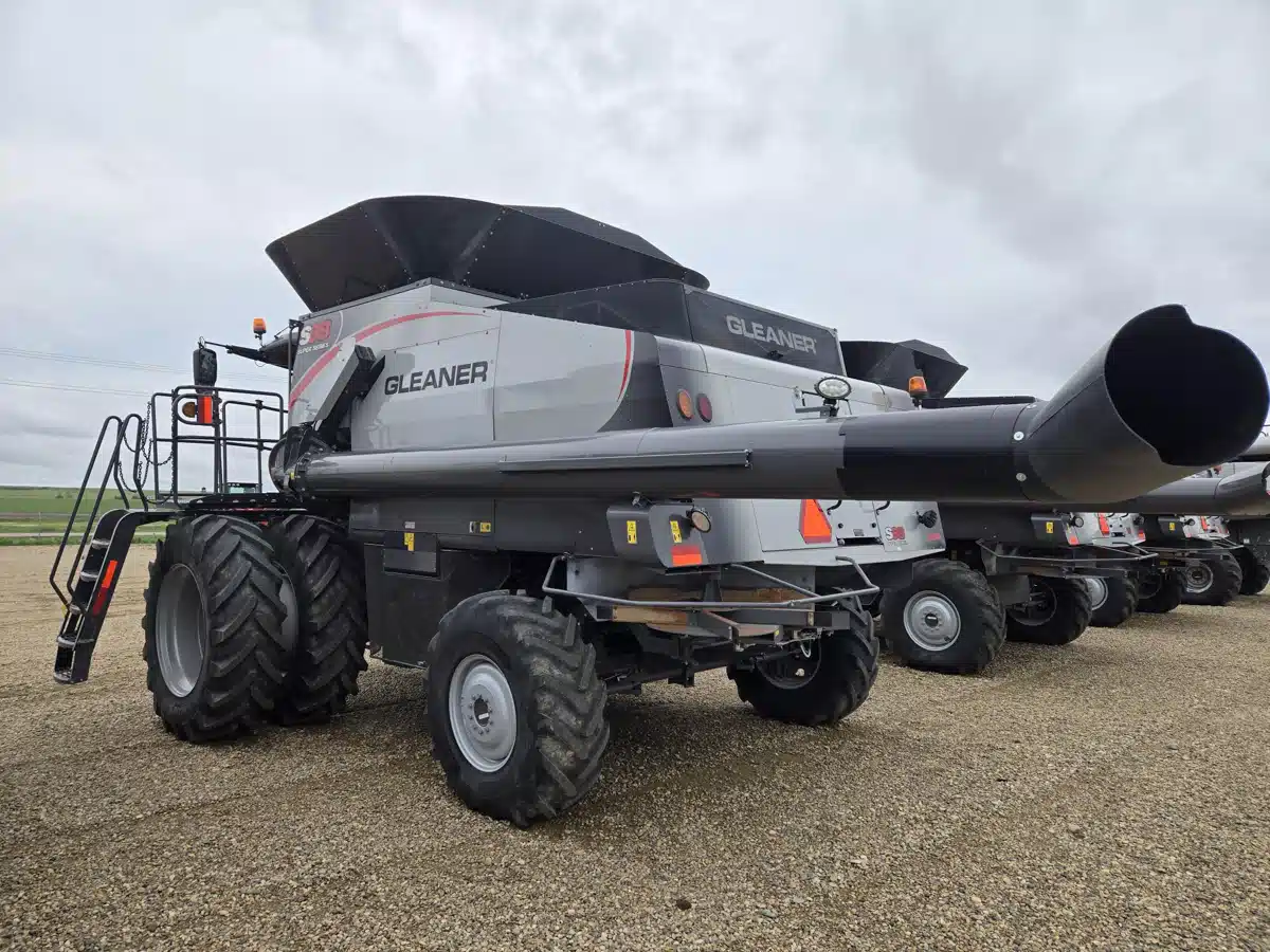 Gallery image 2 for Used 2022 Gleaner S98 Combine