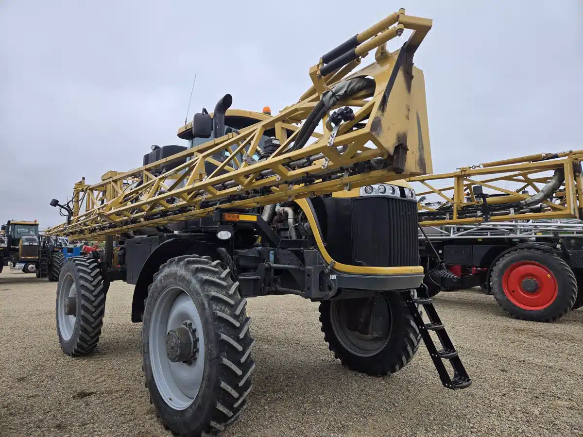 Gallery image 2 for Used 2017 RoGator RG1300B Sprayer - Self Propelled
