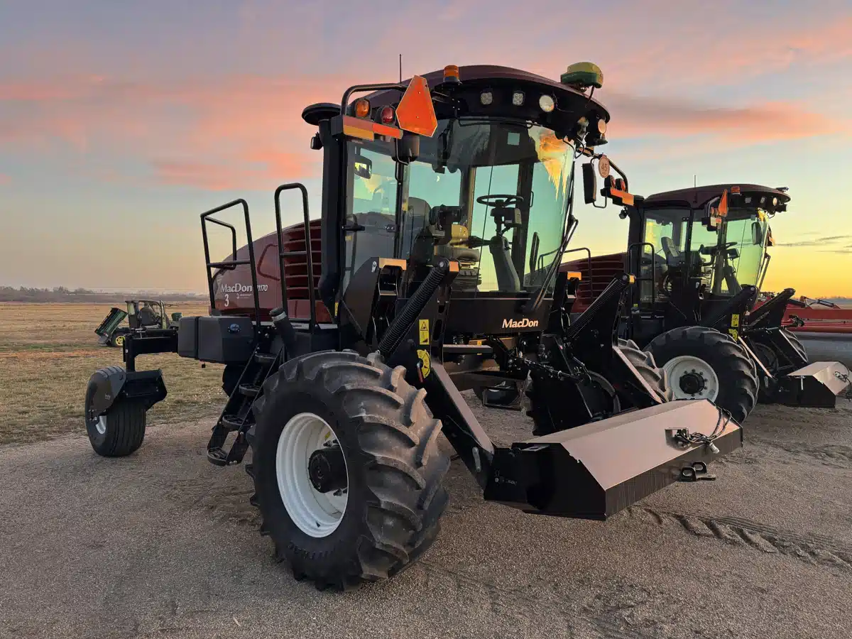 Gallery image 1 for Used 2021 MacDon M1170 Windrower