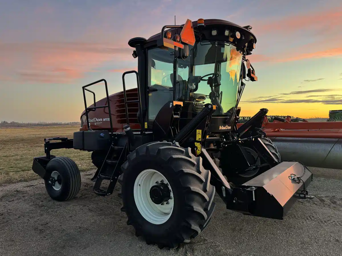 Gallery image 1 for Used 2021 MacDon M1170 Windrower