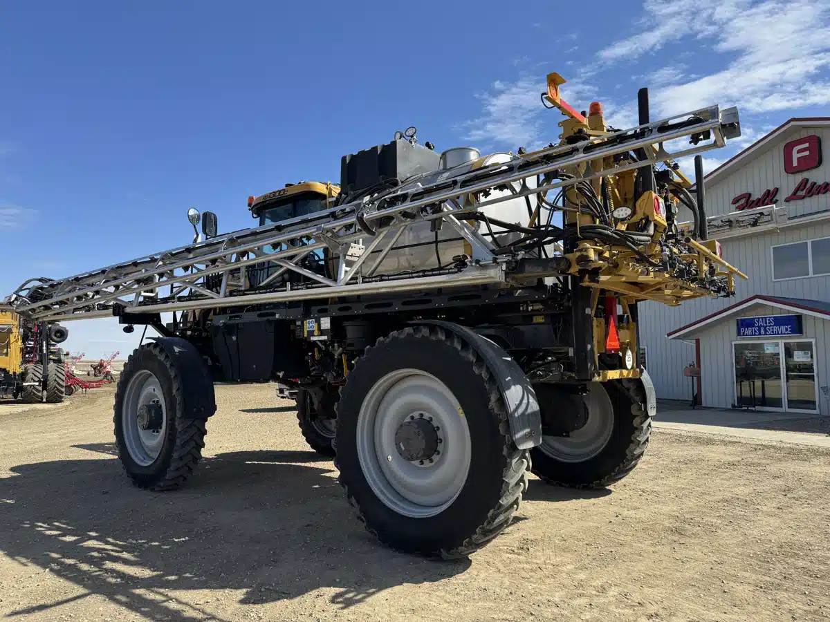 Gallery image 2 for Used 2022 RoGator RG1300C Sprayer - Self Propelled