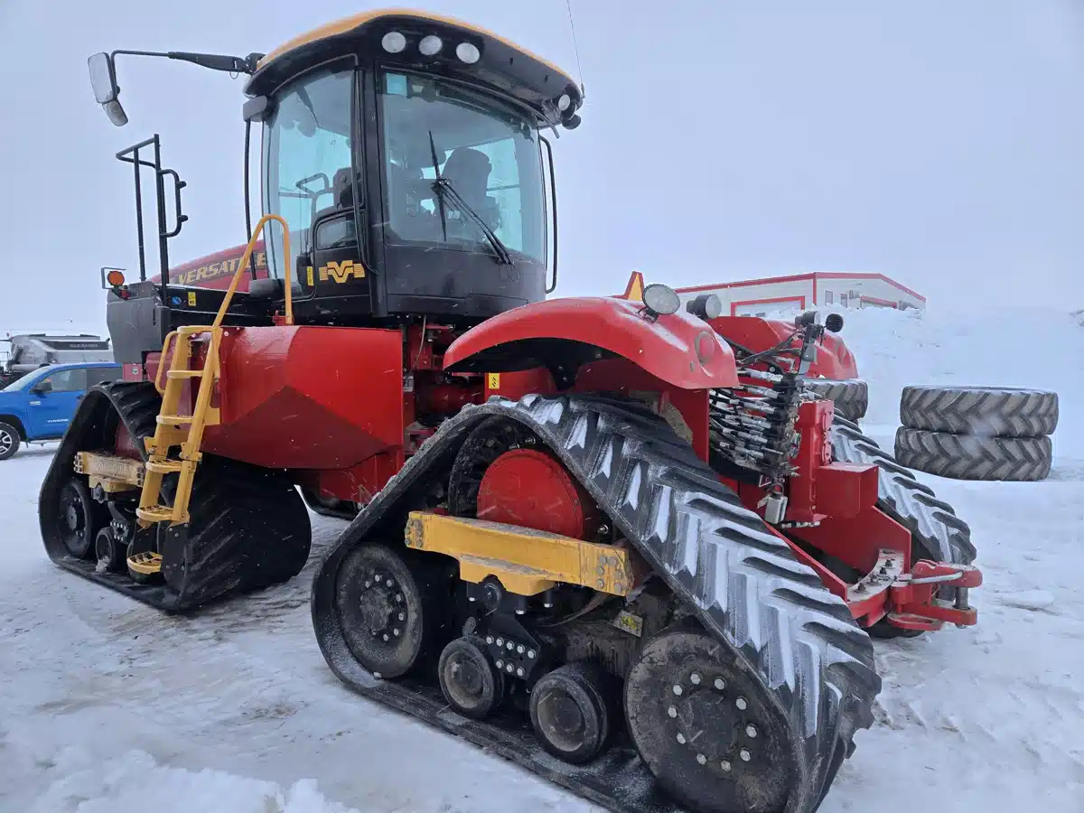 Gallery image 2 for Used 2019 Versatile 570DT Tractor