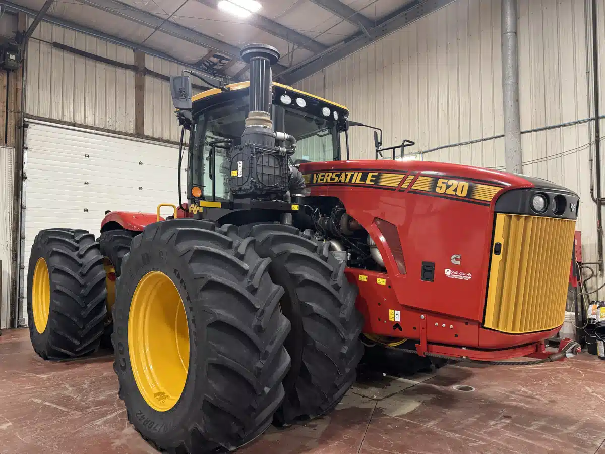 Gallery image 1 for Used 2020 Versatile 520 Tractor