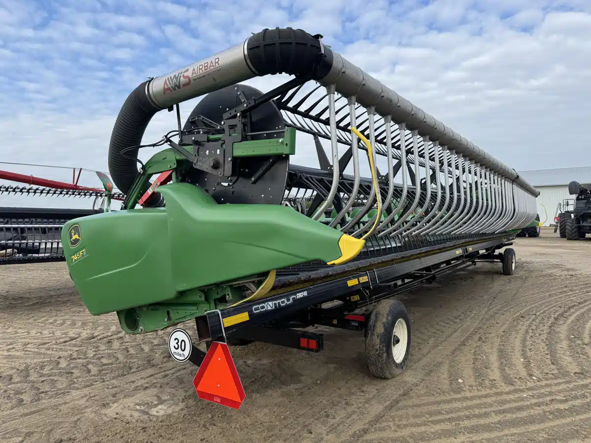 Gallery image 1 for Used 2019 John Deere 745FD Header Combine