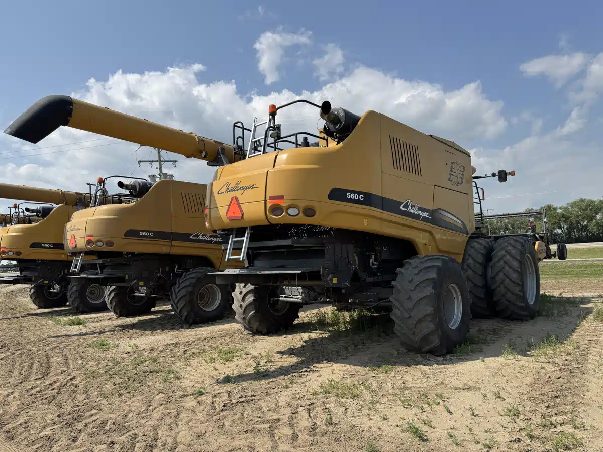 Gallery image 2 for Used 2012 Challenger 560C Combine