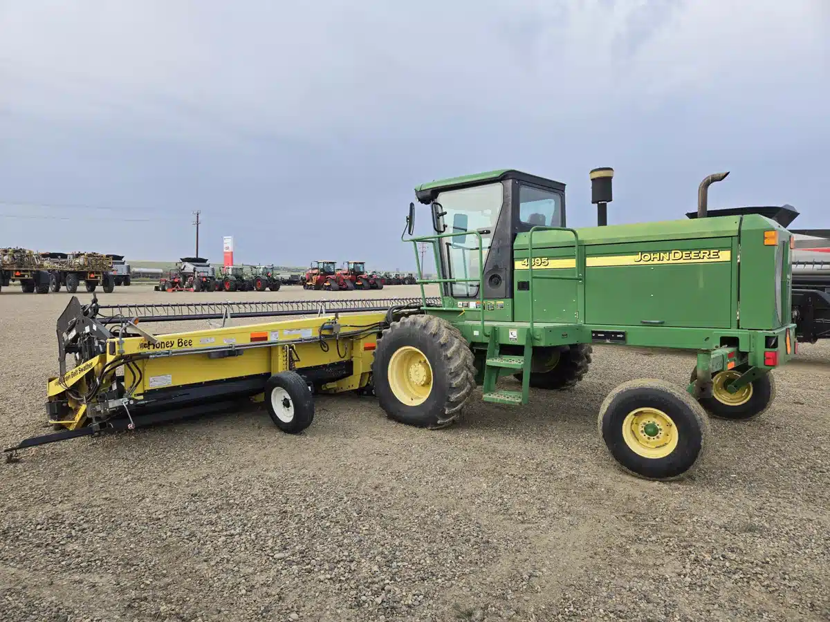 Gallery image 2 for Used 2006 John Deere 4895 Windrower