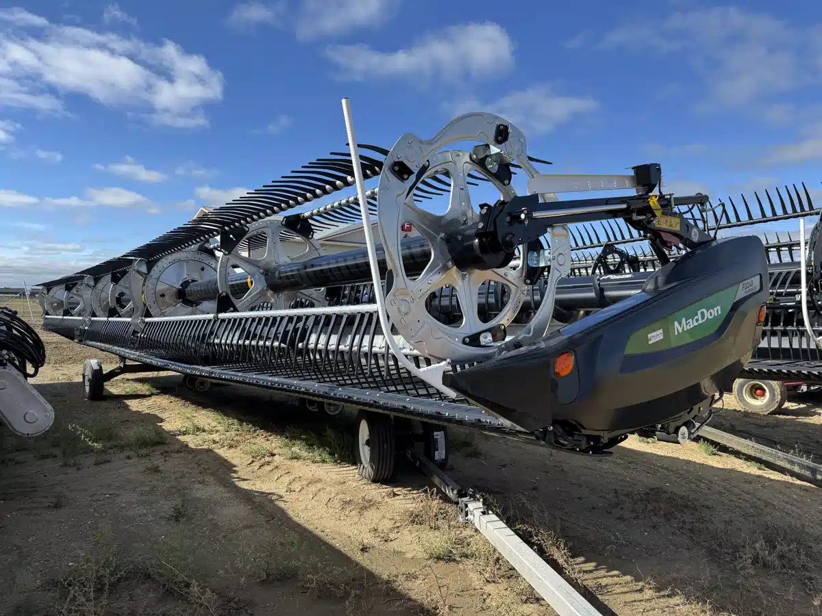 Gallery image 1 for New 2025 MacDon FD240 Header Combine