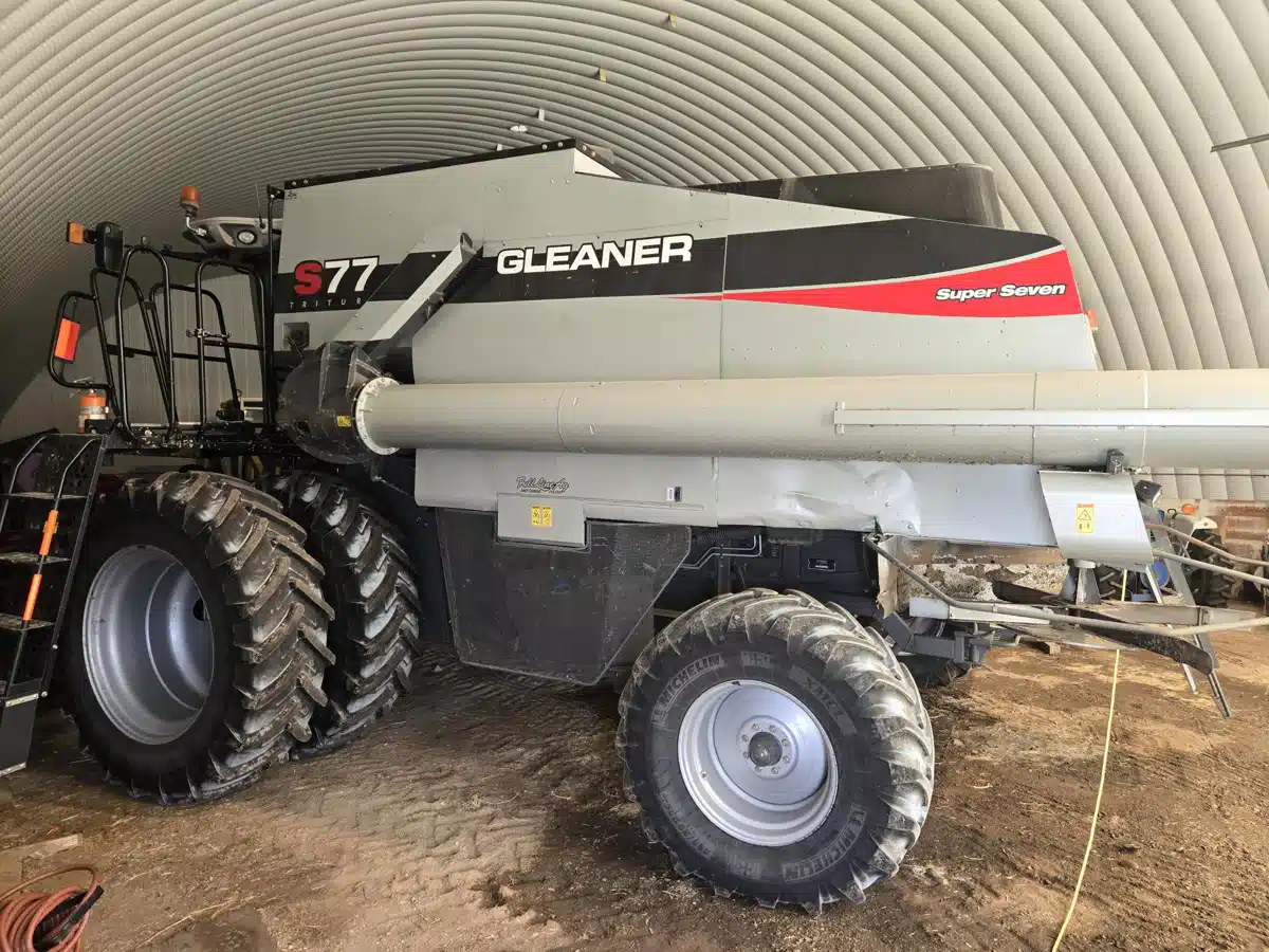 Gallery image 1 for Used 2011 Gleaner S77 Combine