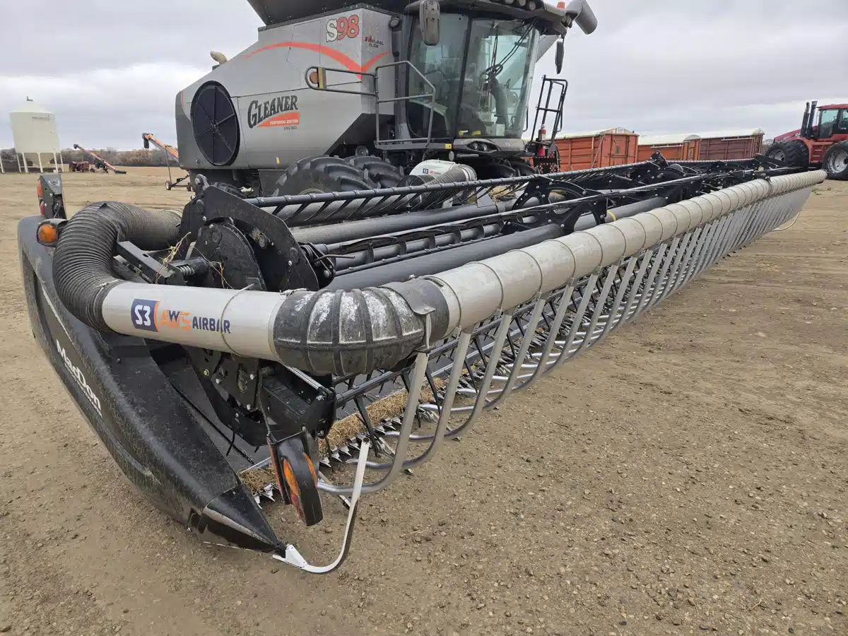 Used 2017 MacDon FD75 Header Combine