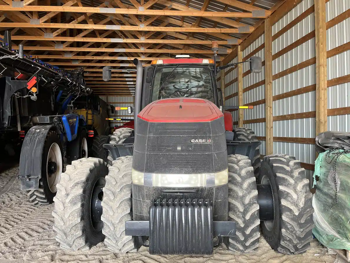 Gallery image 2 for 2012 Case IH MAGNUM 340 Tractor