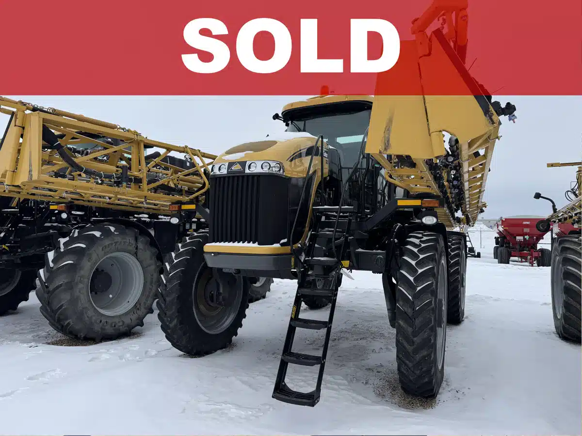 2012 RoGator 1100B Sprayer - Self Propelled