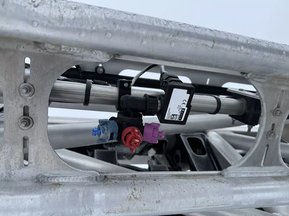 Gallery image 2 for 2022 RoGator RG1300C Sprayer - Self Propelled