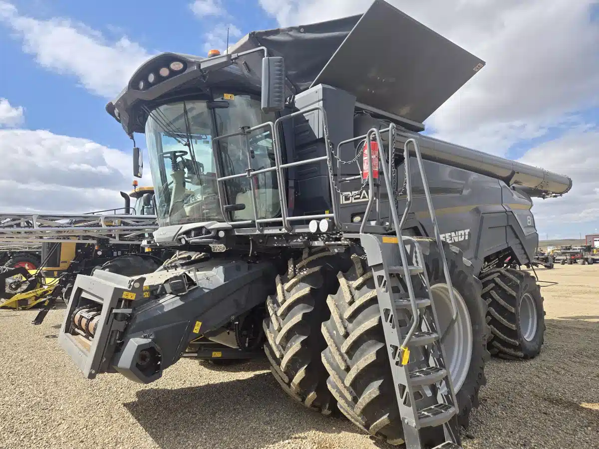Photo de la Galerie 1 pour 2024 Fendt IDEAL 8 Batteuse