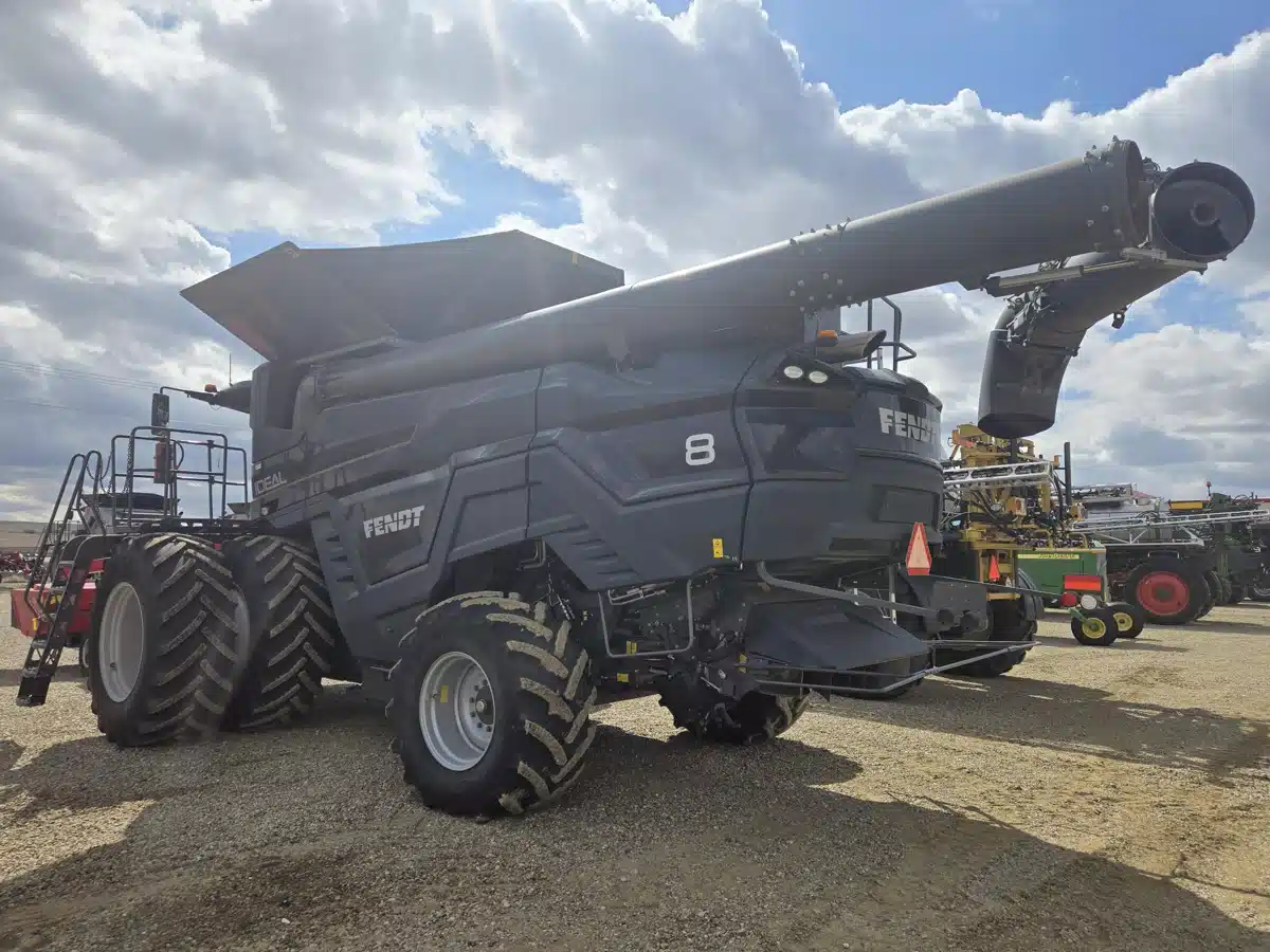 Photo de la Galerie 2 pour 2024 Fendt IDEAL 8 Batteuse