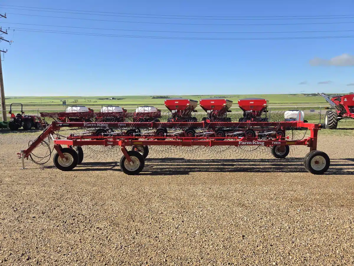 Photo de la Galerie 2 pour 2026 Farm King TVR 14 râteau