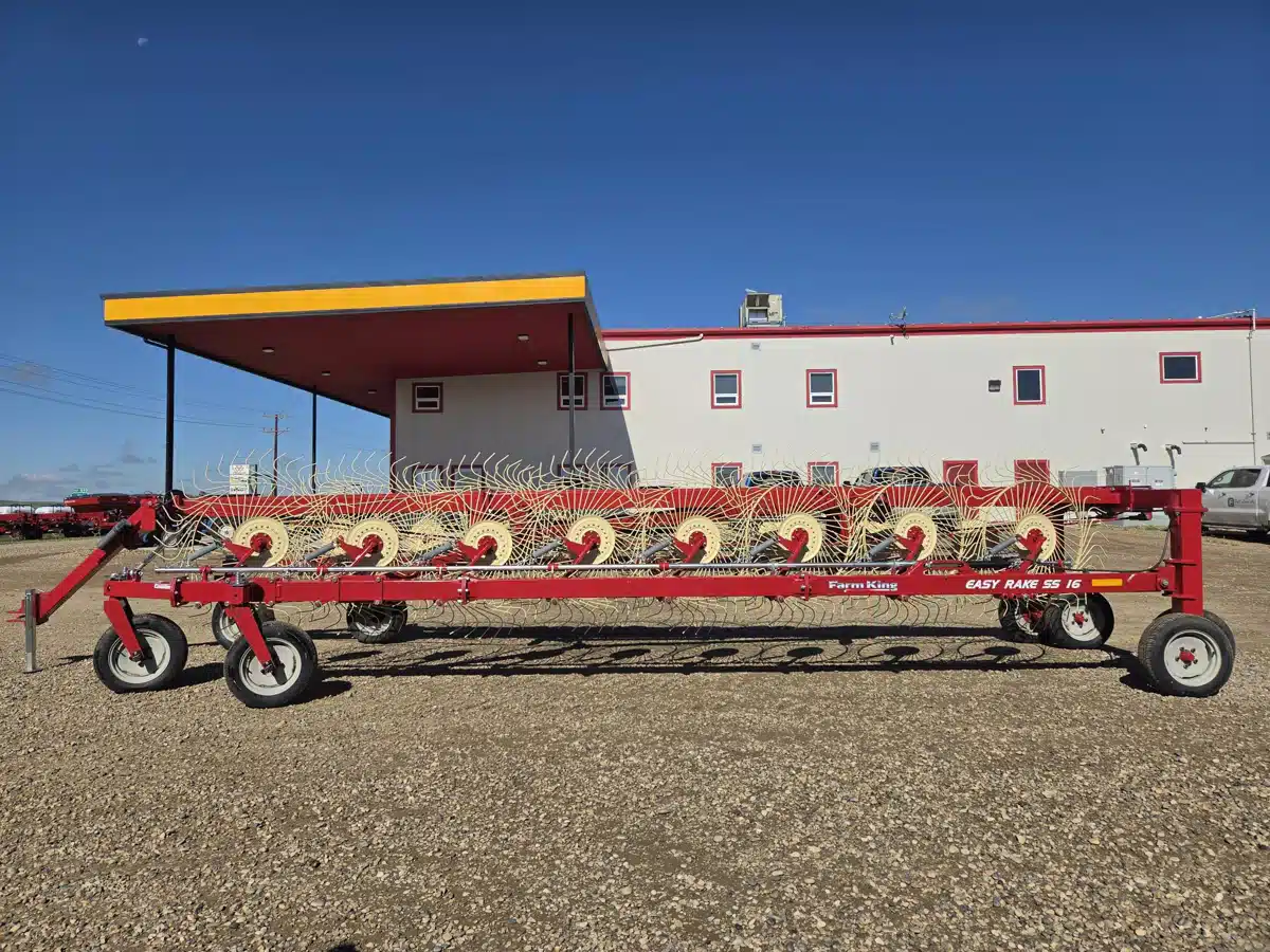Photo de la Galerie 2 pour 2023 Farm King RS16FK râteau