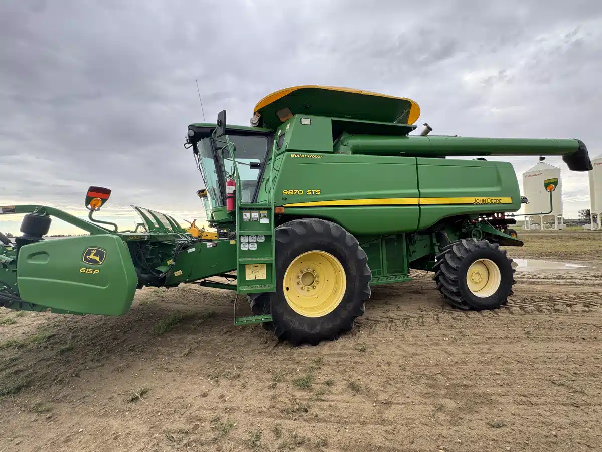 Gallery image 1 for 2008 John Deere 9870 STS Combine