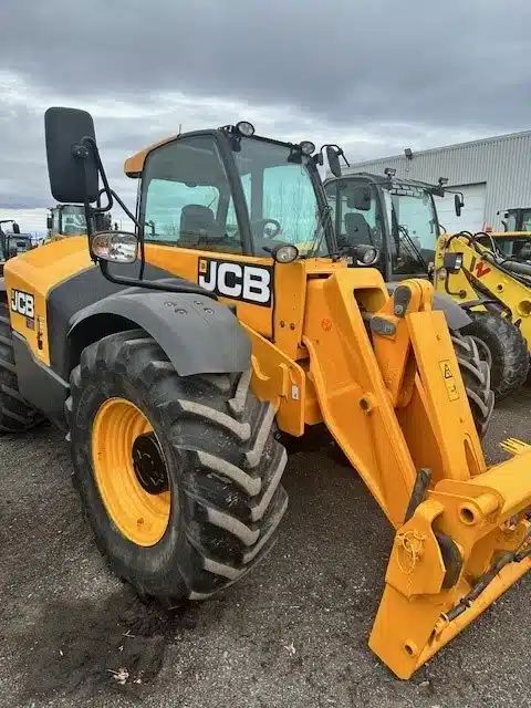 Gallery image 2 for Used 2016 JCB 541-70 TeleHandler