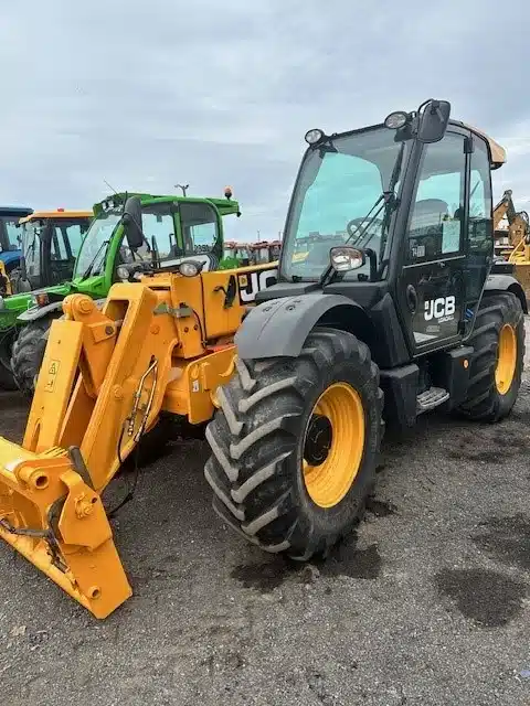 Gallery image 1 for Used 2016 JCB 541-70 TeleHandler