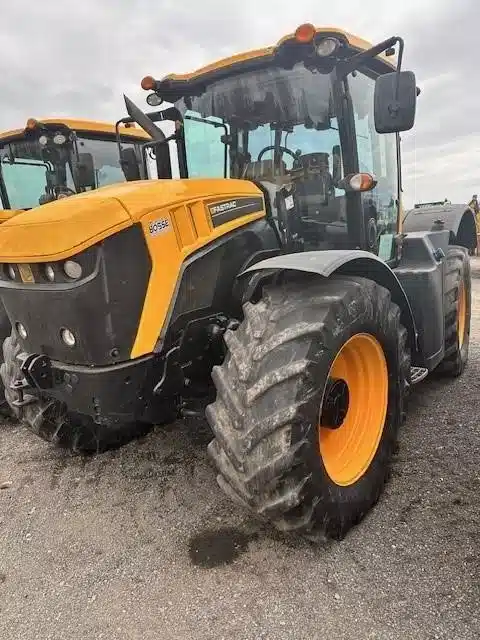 Gallery image 1 for Used 2016 JCB FASTRAC 4160 Tractor