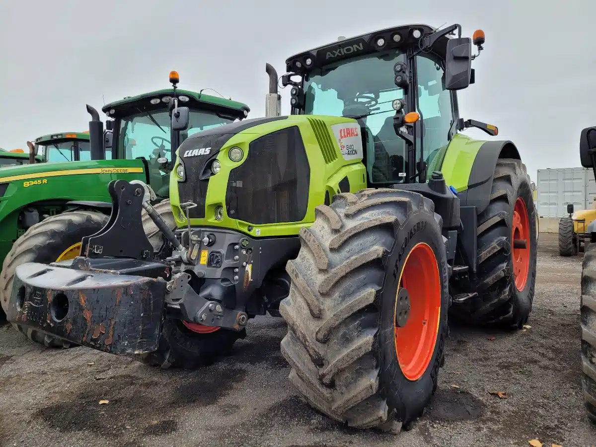 Gallery image 2 for Used 2018 CLAAS AXION 840 Tractor