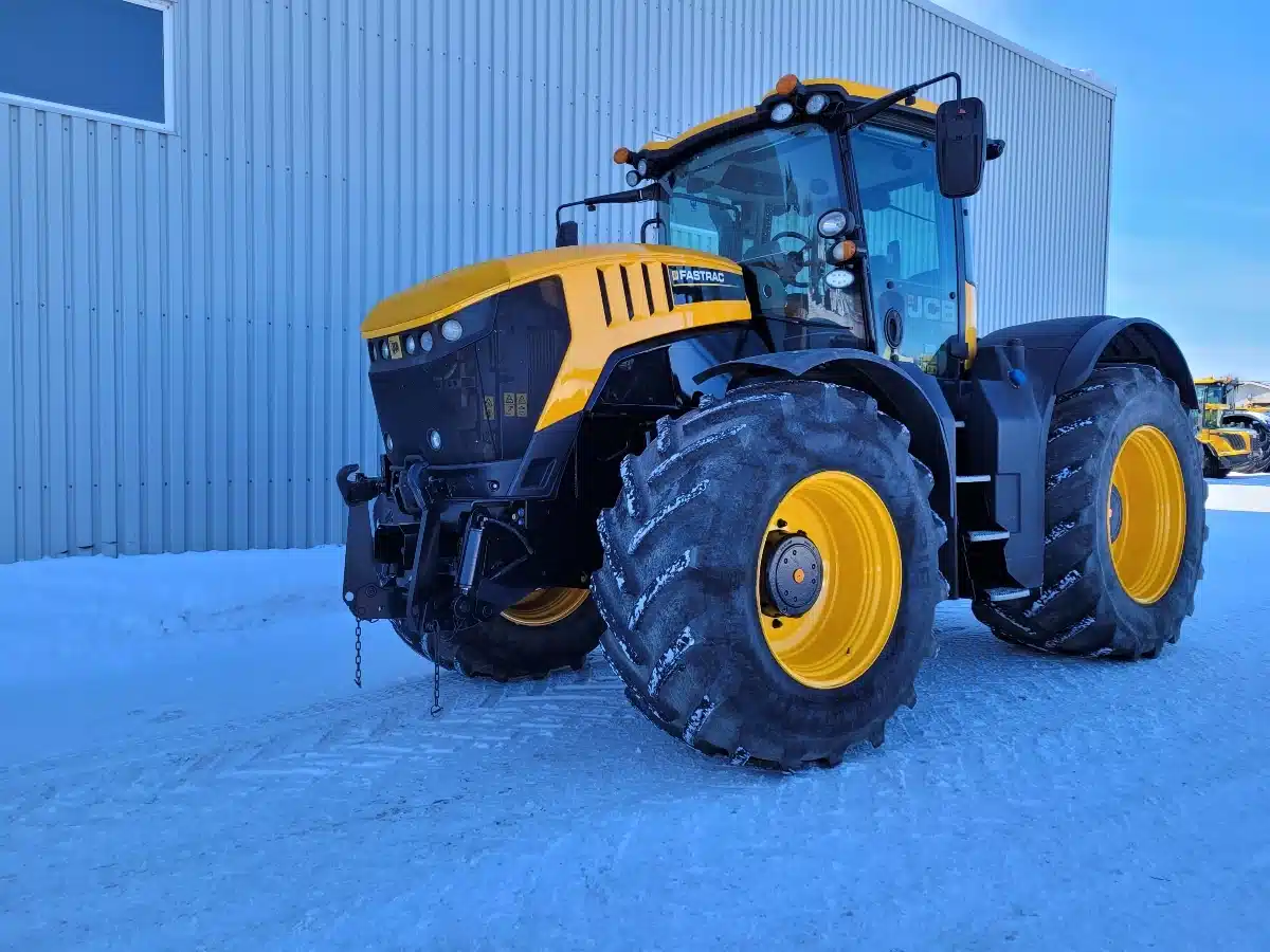 Gallery image 1 for 2016 JCB FASTRAC 8330 Tractor