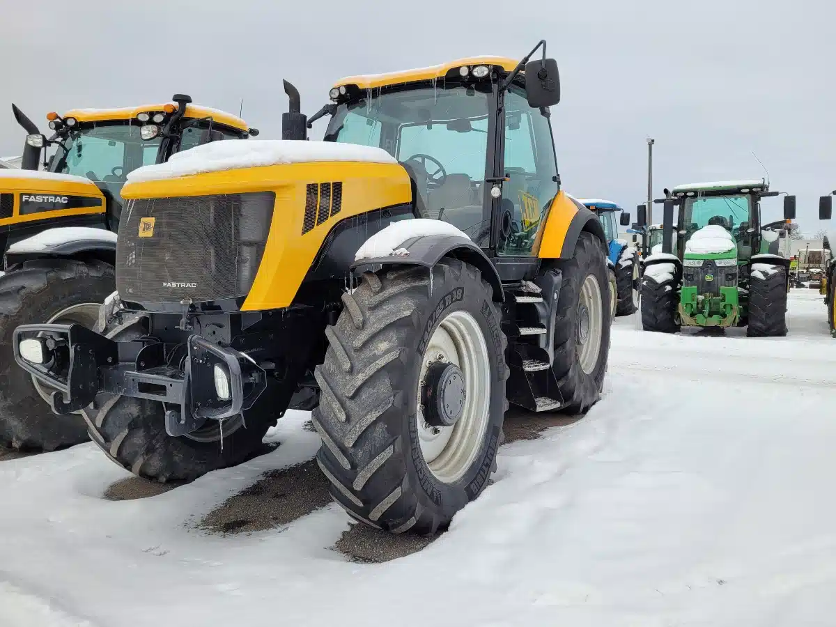 Gallery image 2 for Used 2009 JCB FASTRAC 8250 Tractor