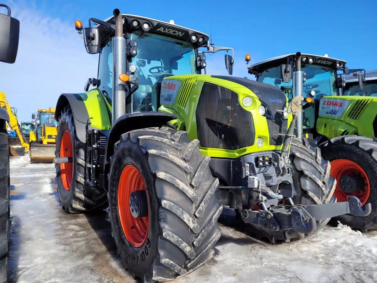 Gallery image 1 for Used 2017 CLAAS AXION 880 Tractor