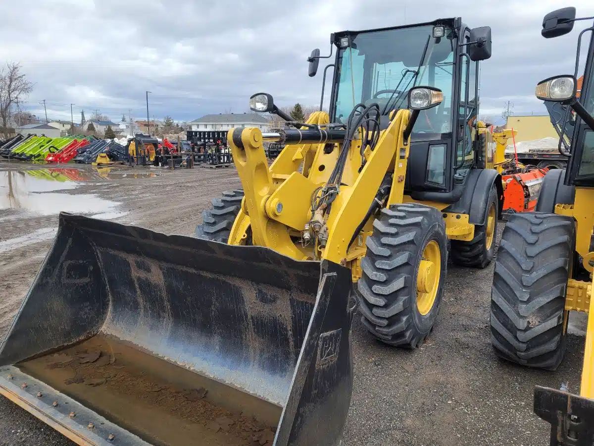 Gallery image 2 for Used 2017 Caterpillar 906M Wheel Loader