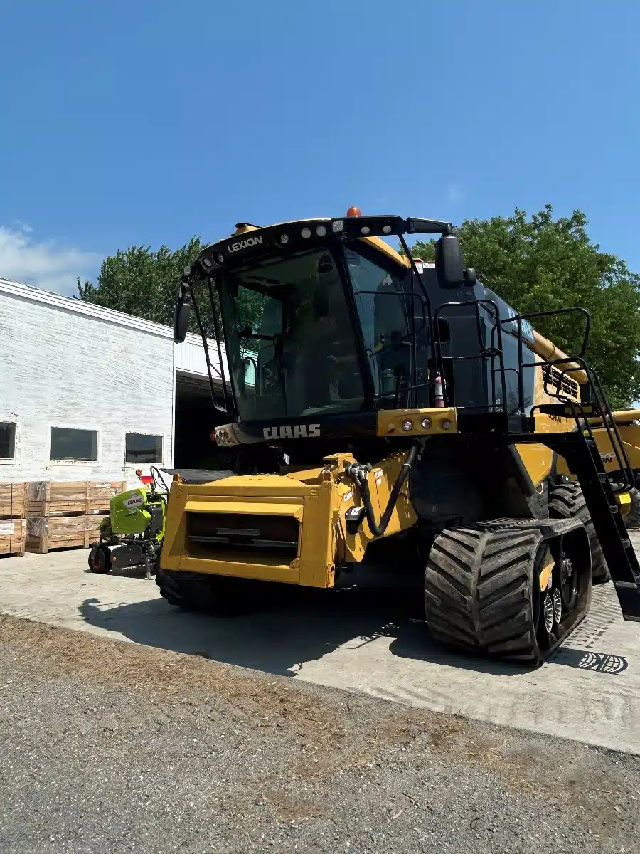 Gallery image 2 for Used 2019 CLAAS LEXION 750TT Combine