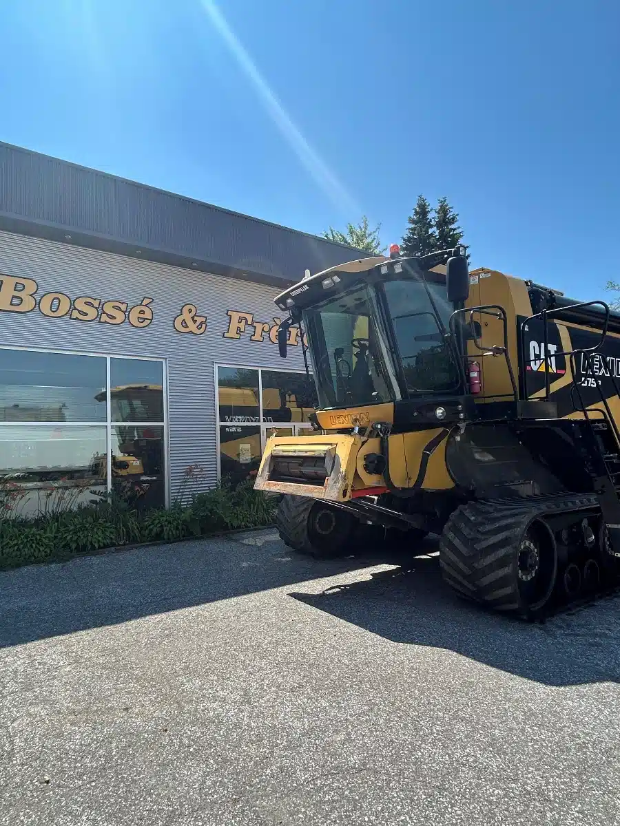 Gallery image 2 for Used 2005 CLAAS LEXION 570R Combine