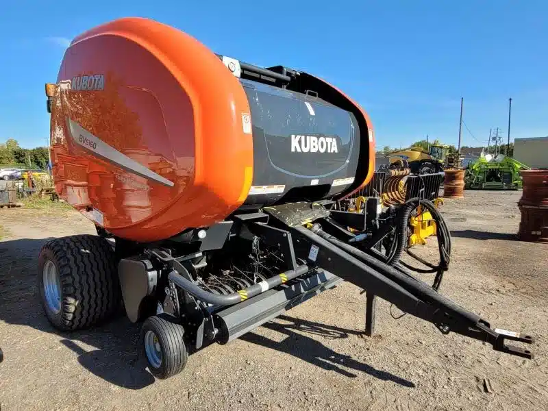 Gallery image 2 for Used 2016 Kubota BV5160 SC14 Round Baler