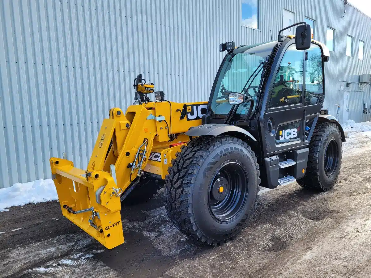 Gallery image 2 for 2024 JCB 542-70 TeleHandler