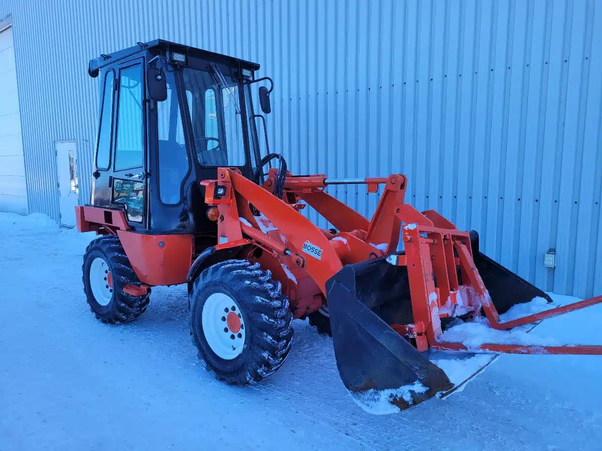 Gallery image 2 for 1999 Kubota R420 Wheel Loader