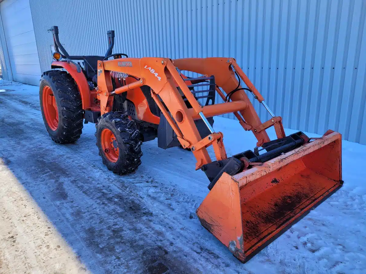 Gallery image 2 for 2013 Kubota MX5100 Tractor