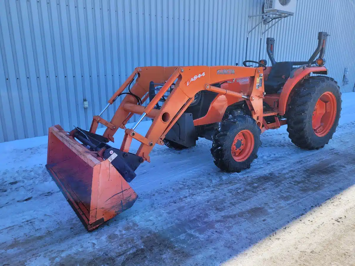 Gallery image 1 for 2013 Kubota MX5100 Tractor
