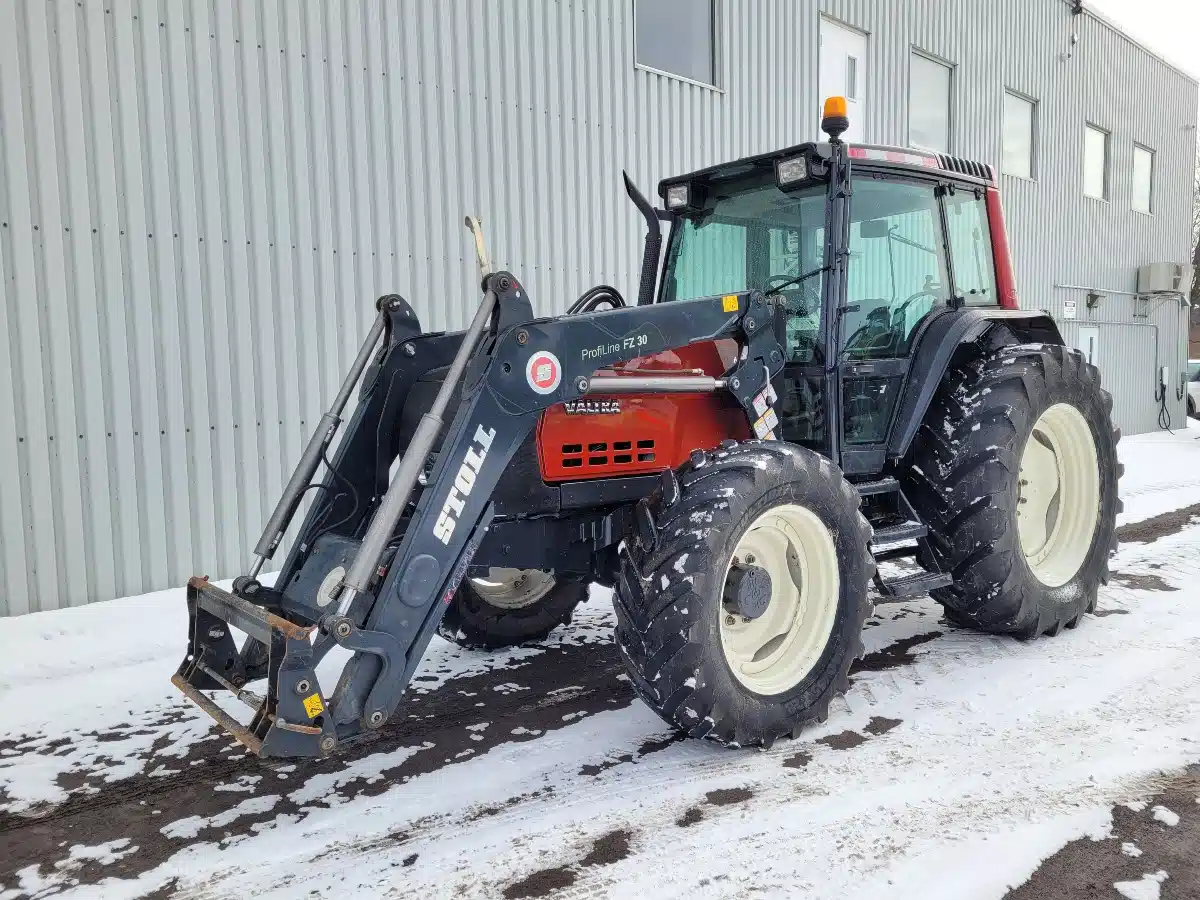 Gallery image 1 for 2001 Valtra 6550 Tractor