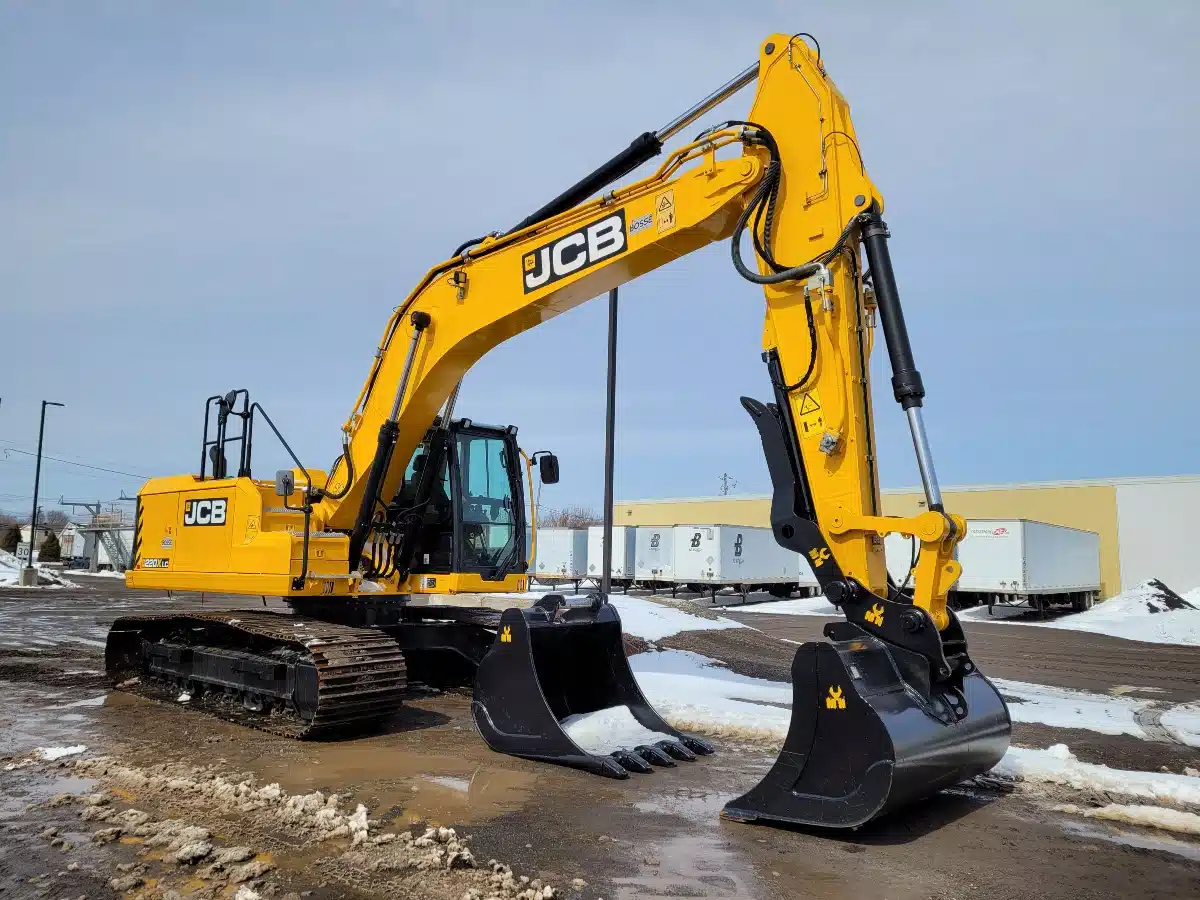Gallery image 2 for 2022 JCB 220X LC Excavator