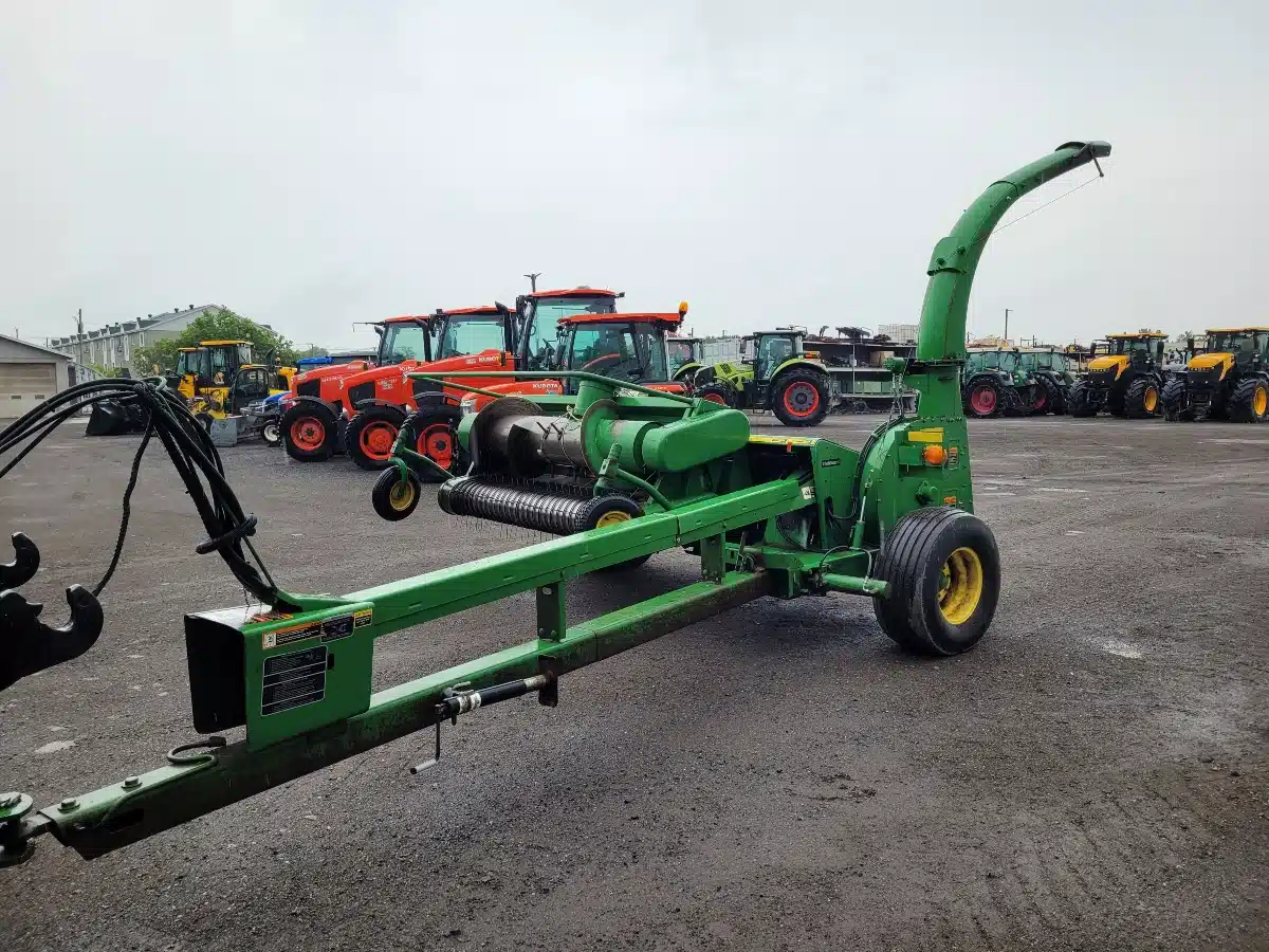 Gallery image 1 for 2010 John Deere 3975 Forage Harvester