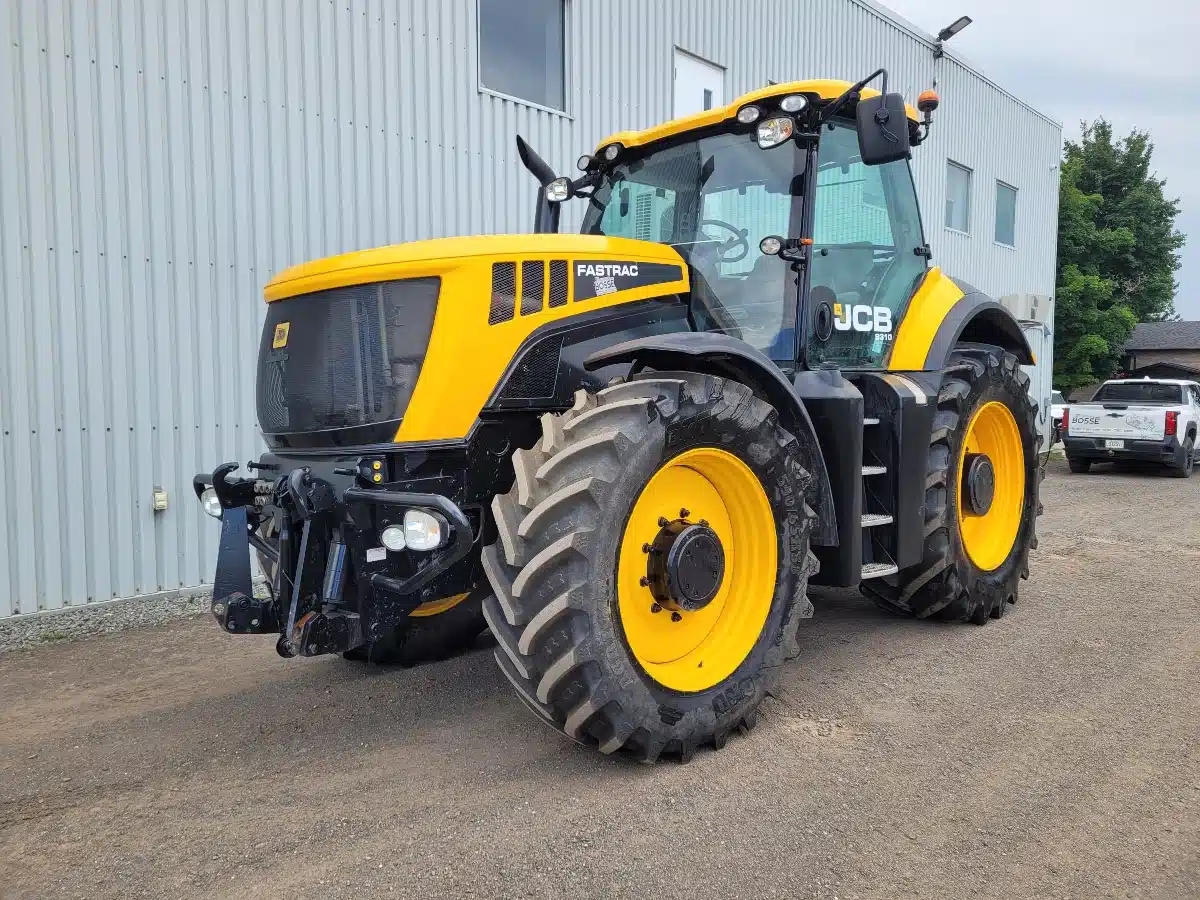 Gallery image 1 for 2013 JCB FASTRAC 8310 Tractor