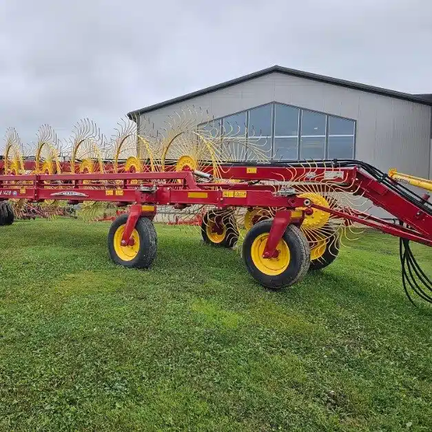 Gallery image 2 for Used 2021 New Holland DURAVEE 1428 Rake