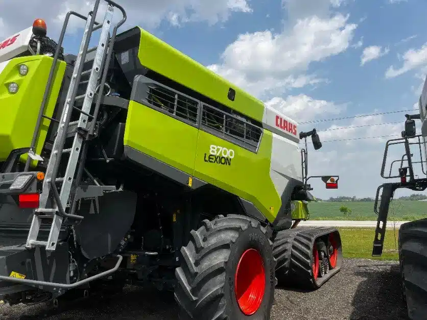 Gallery image 2 for Used 2021 CLAAS LEXION 8700TT Combine