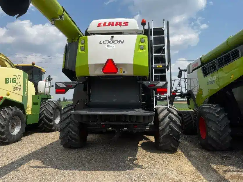 Gallery image 2 for Used 2021 CLAAS LEXION 7500tt Combine