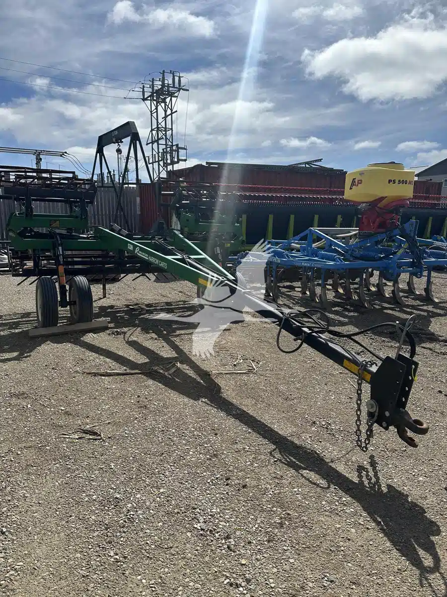 Gallery image 2 for Used Remlinger 3500 Row Crop Tillage