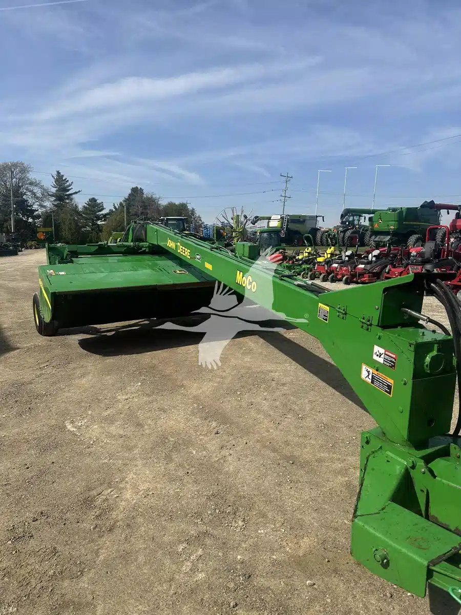 Gallery image 1 for 2006 John Deere 946 Disc Mower Conditioner