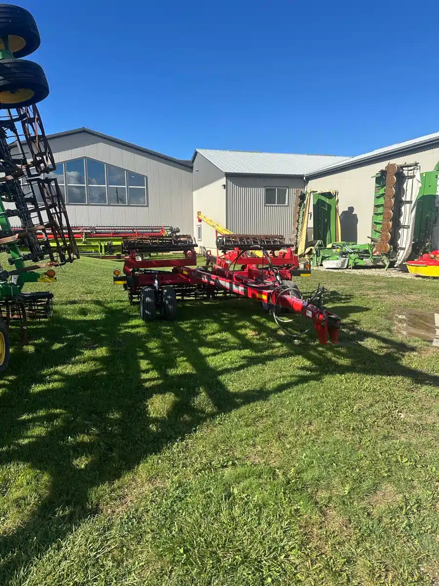 Gallery image 2 for Used Unverferth 1245 Plow