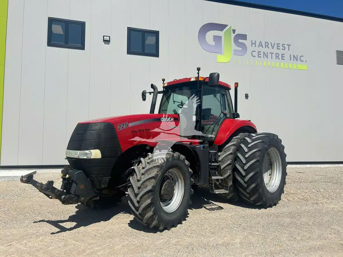 Gallery image 1 for Case IH MAGNUM 225 Tractor