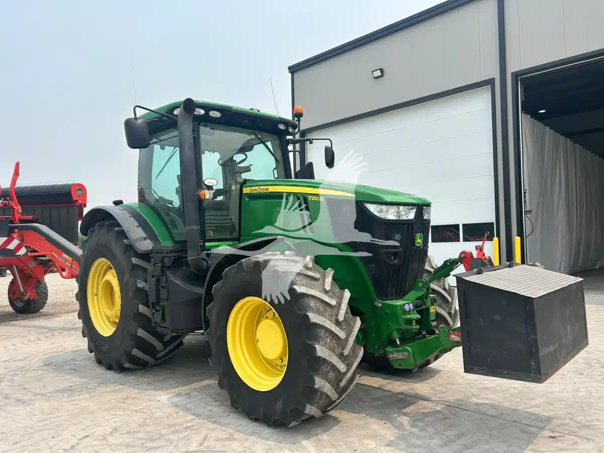 Gallery image 2 for 2015 John Deere 7250R Tractor