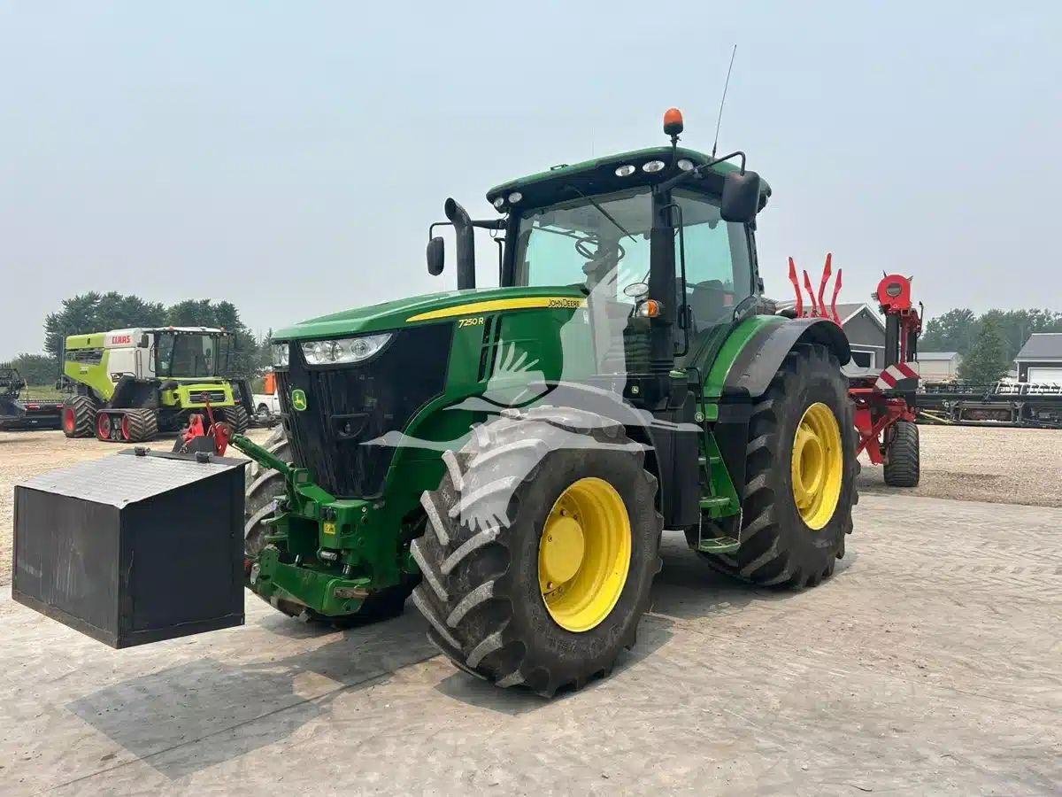 Gallery image 1 for 2015 John Deere 7250R Tractor