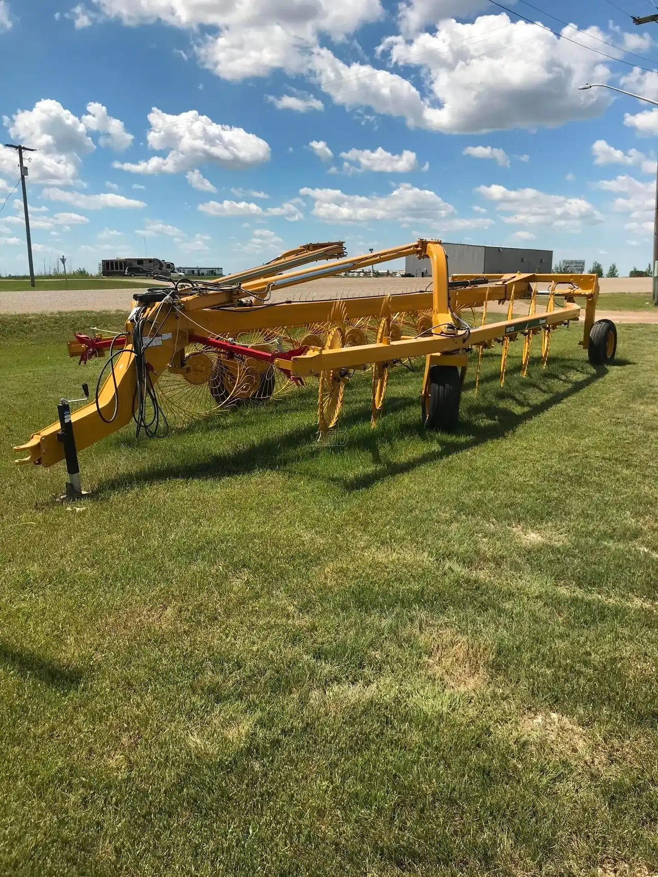 Gallery image 1 for New 2022 Vermeer VR1428 Rake